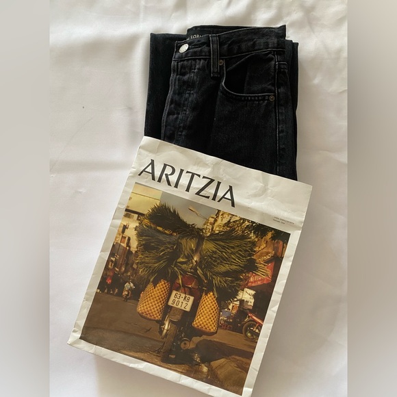 Aritzia - Deadstock (raw hem) The Farrah High Rise Jeans - 23W 28L - Picture 5 of 5